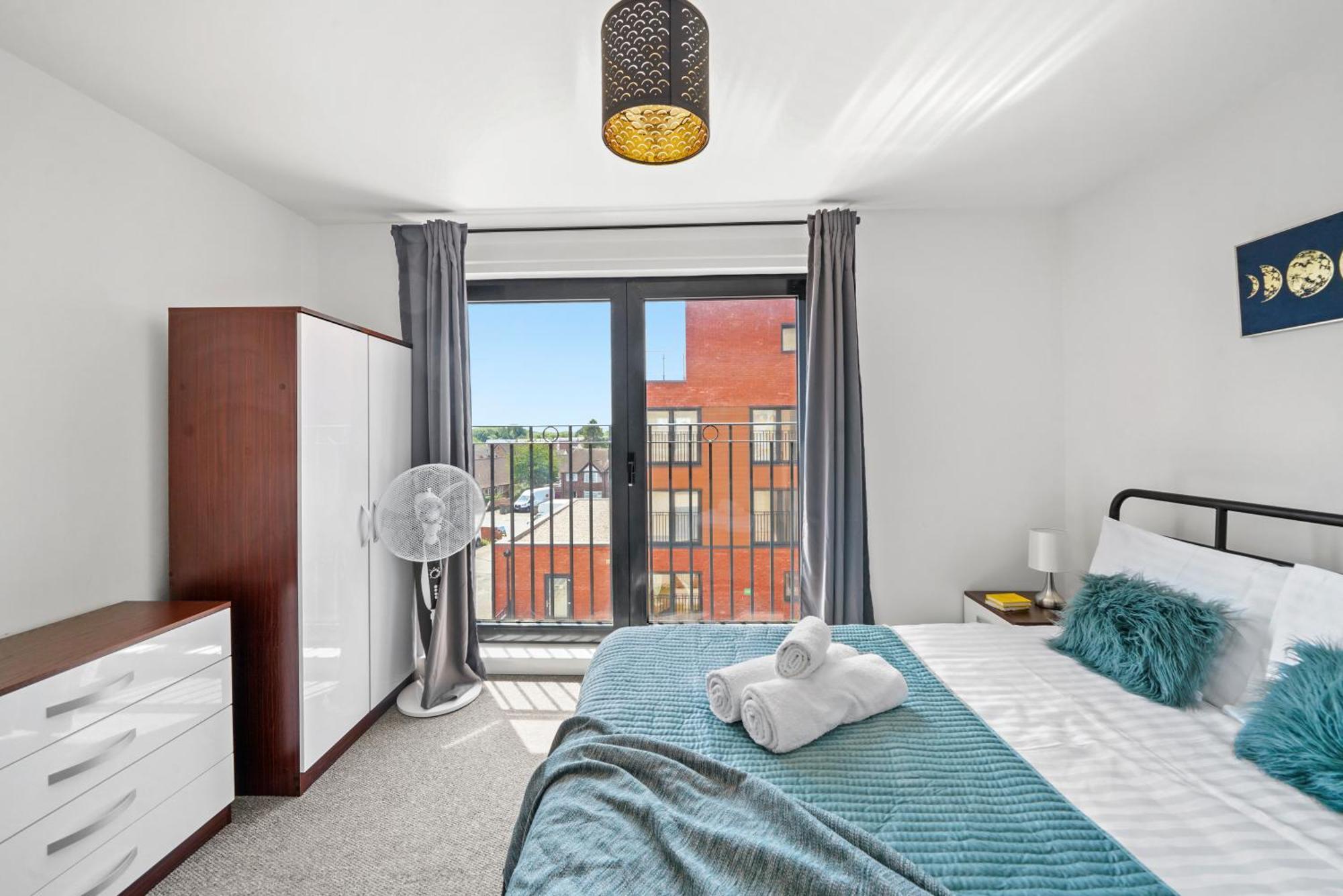 One And Two Bed Apartments Slough Near Heathrow Colnbrook Екстер'єр фото