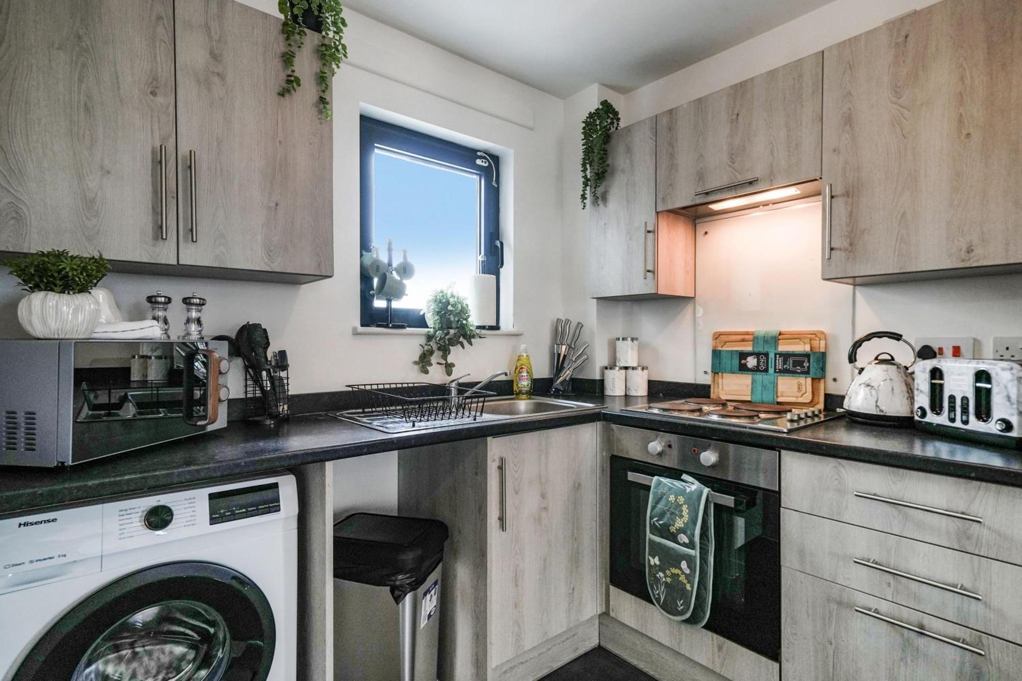 One And Two Bed Apartments Slough Near Heathrow Colnbrook Екстер'єр фото