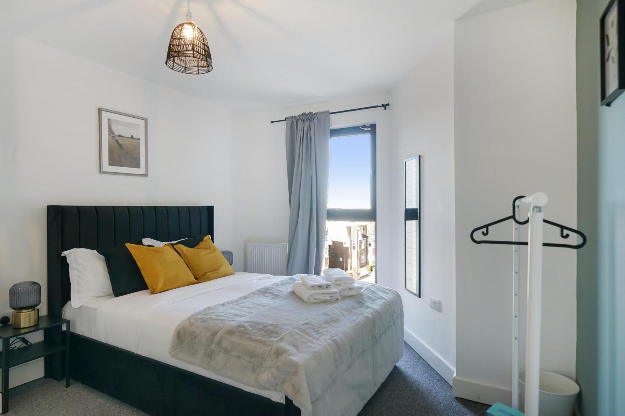 One And Two Bed Apartments Slough Near Heathrow Colnbrook Екстер'єр фото