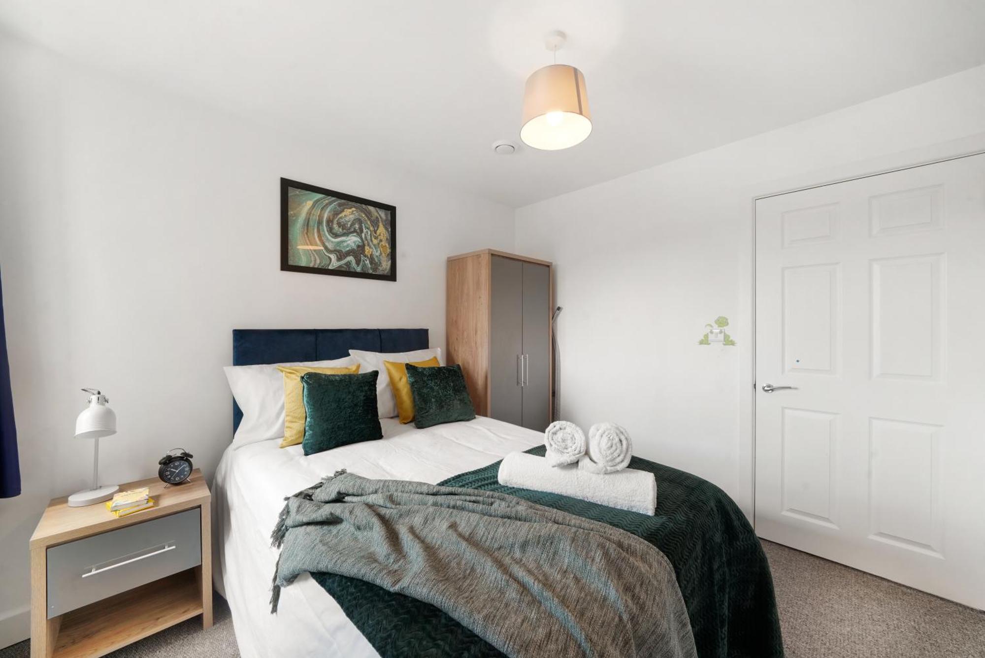 One And Two Bed Apartments Slough Near Heathrow Colnbrook Екстер'єр фото