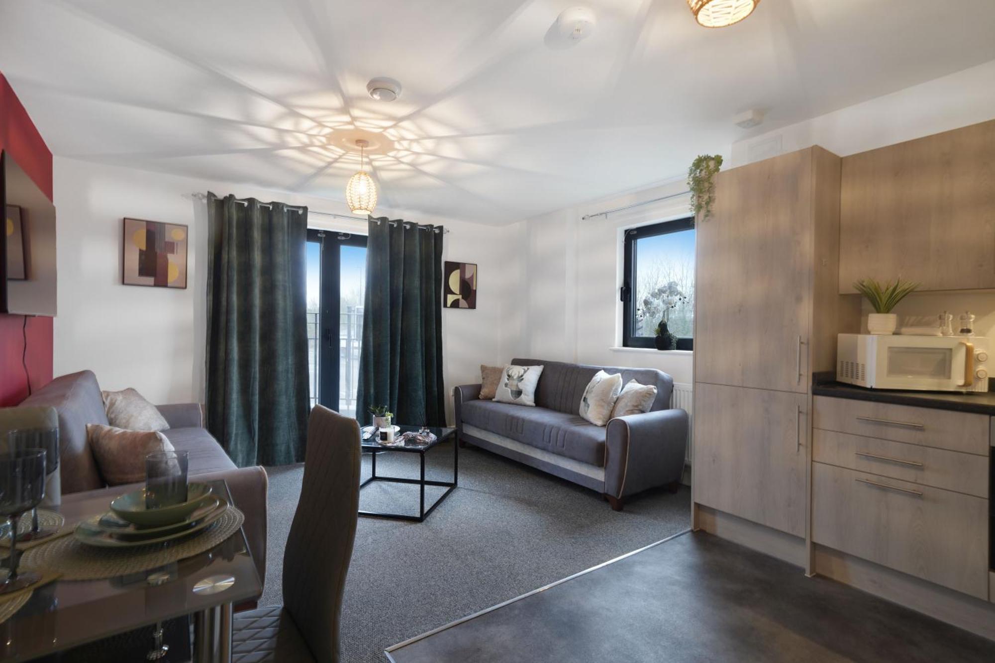 One And Two Bed Apartments Slough Near Heathrow Colnbrook Екстер'єр фото
