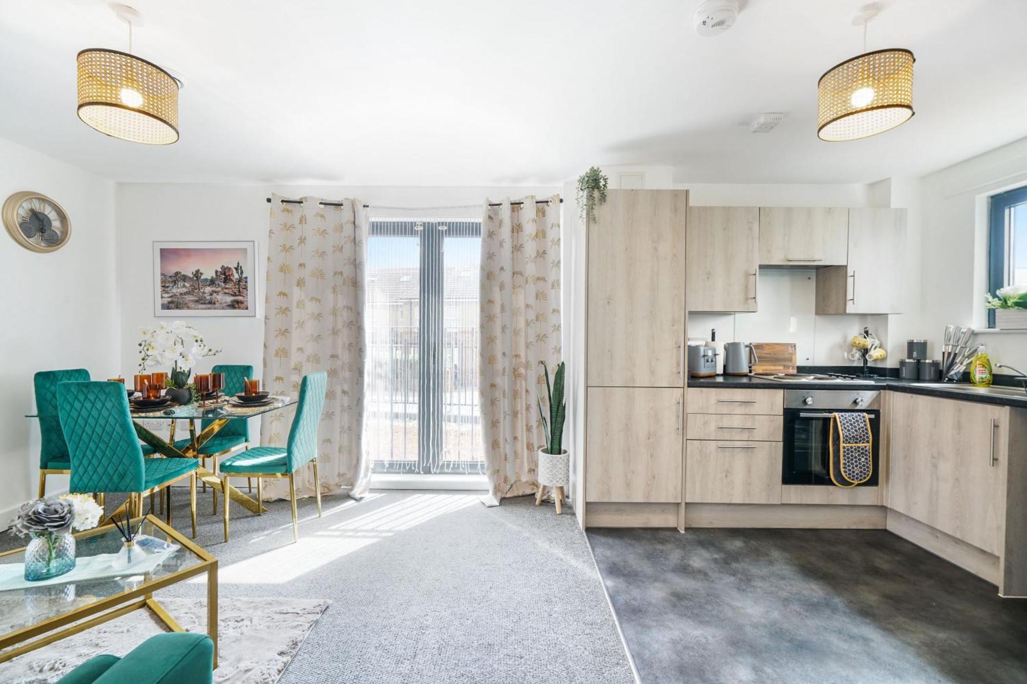 One And Two Bed Apartments Slough Near Heathrow Colnbrook Екстер'єр фото