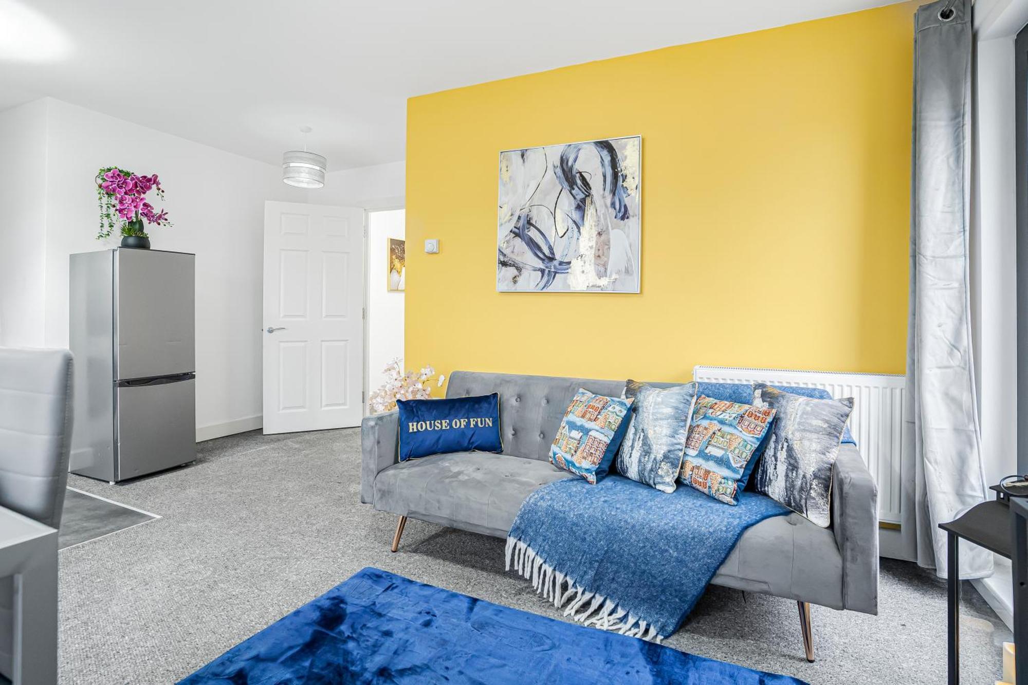One And Two Bed Apartments Slough Near Heathrow Colnbrook Екстер'єр фото